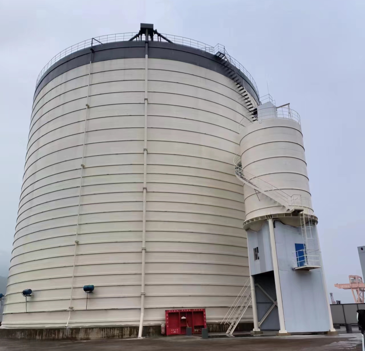 文罗镇10万吨水泥钢板库